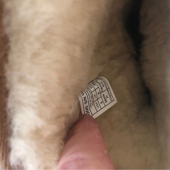 Ugg Boots NWOT Size 8 - Picture 6 of 6